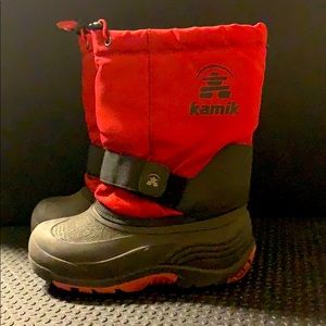Boys Kamik winter boots